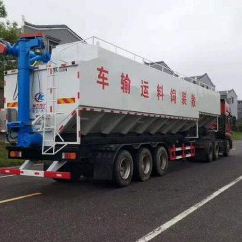 散裝飼料車的選擇 15噸半掛散裝飼料車的優(yōu)勢解析